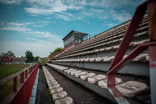 年傑志擊敗 年傑志擊敗